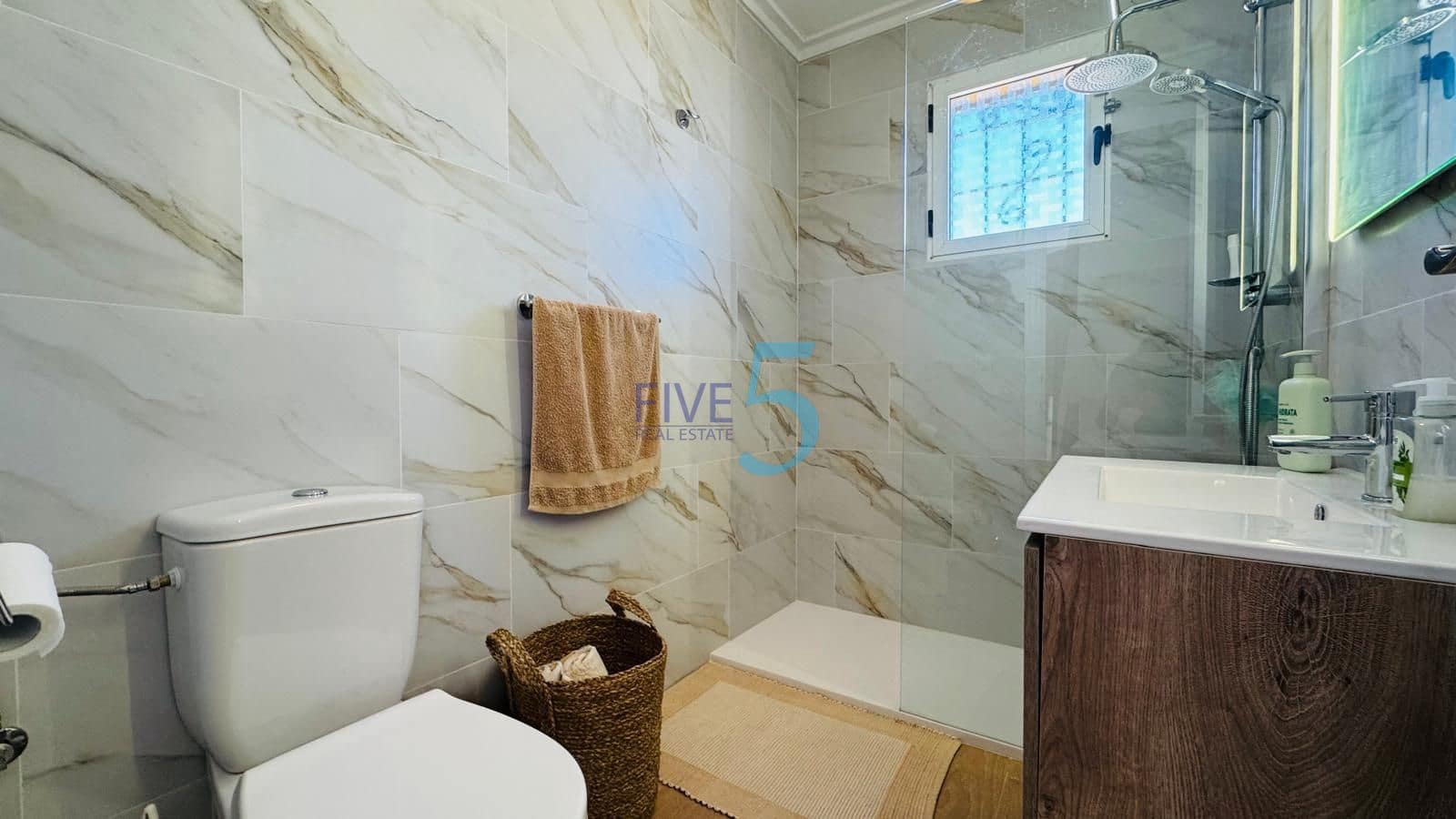 3 Zimmer Villa zu verkaufen in Los Altos mit Pool - 279.999 € (Ref: 9941470)