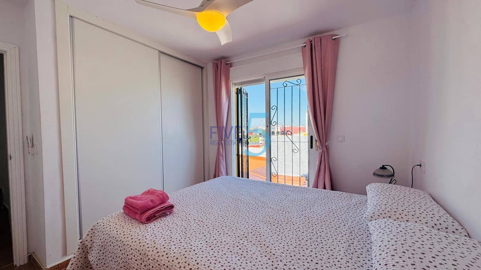 3 Zimmer Villa zu verkaufen in Los Altos mit Pool - 279.999 € (Ref: 9941470)