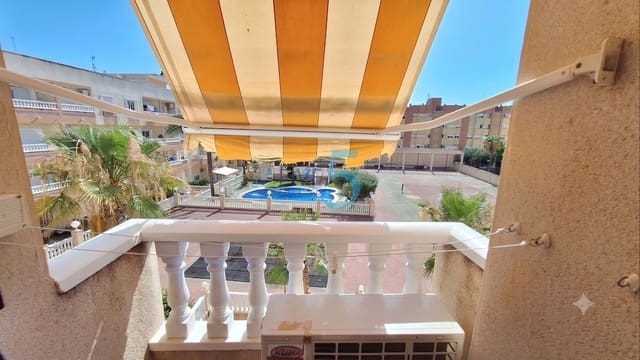 Studio til salgs i Torrevieja med svømmebasseng - € 86 900 (Ref: 9941474)