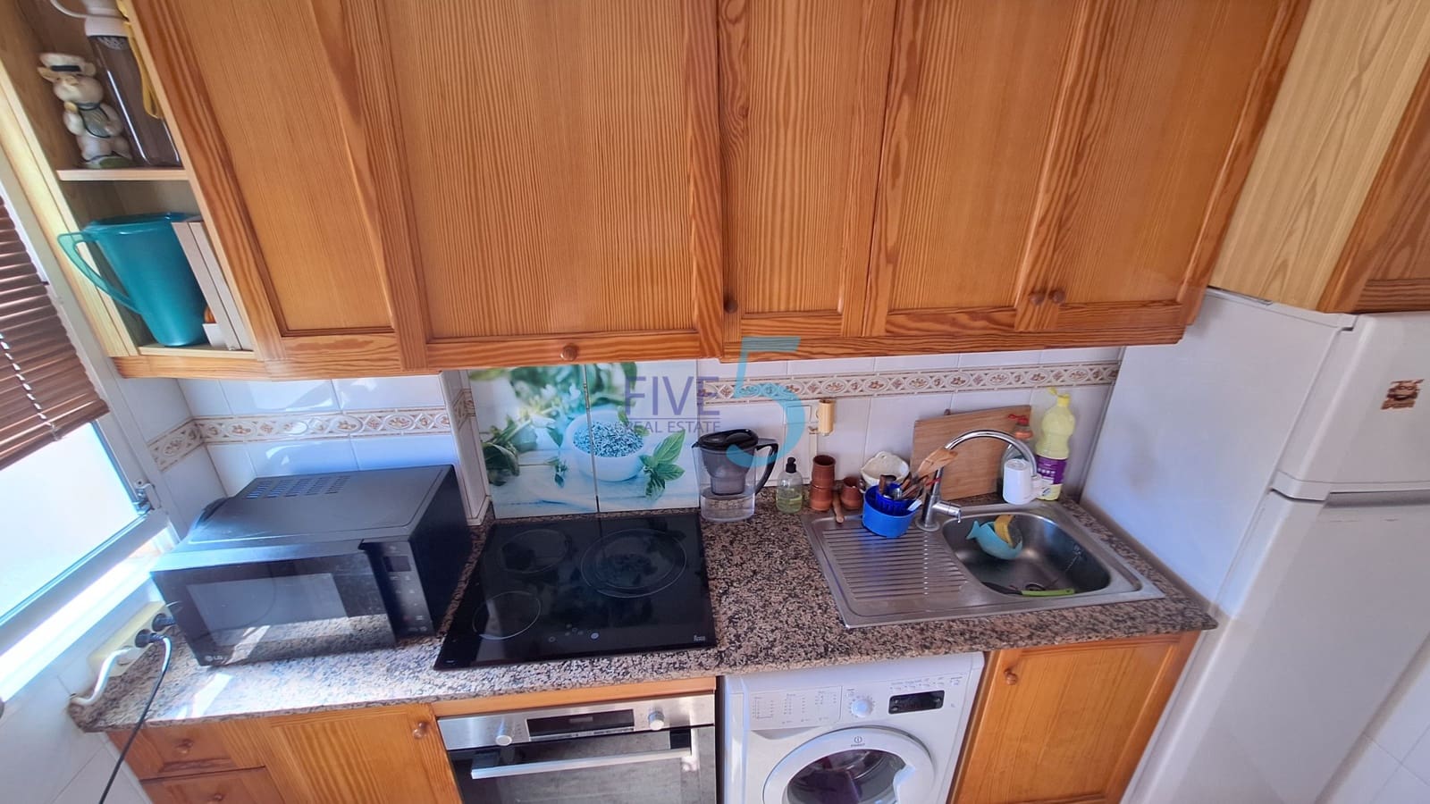 Yksiö myytävänä paikassa Torrevieja mukana uima-altaan - 86 900 € (Ref: 9941474)