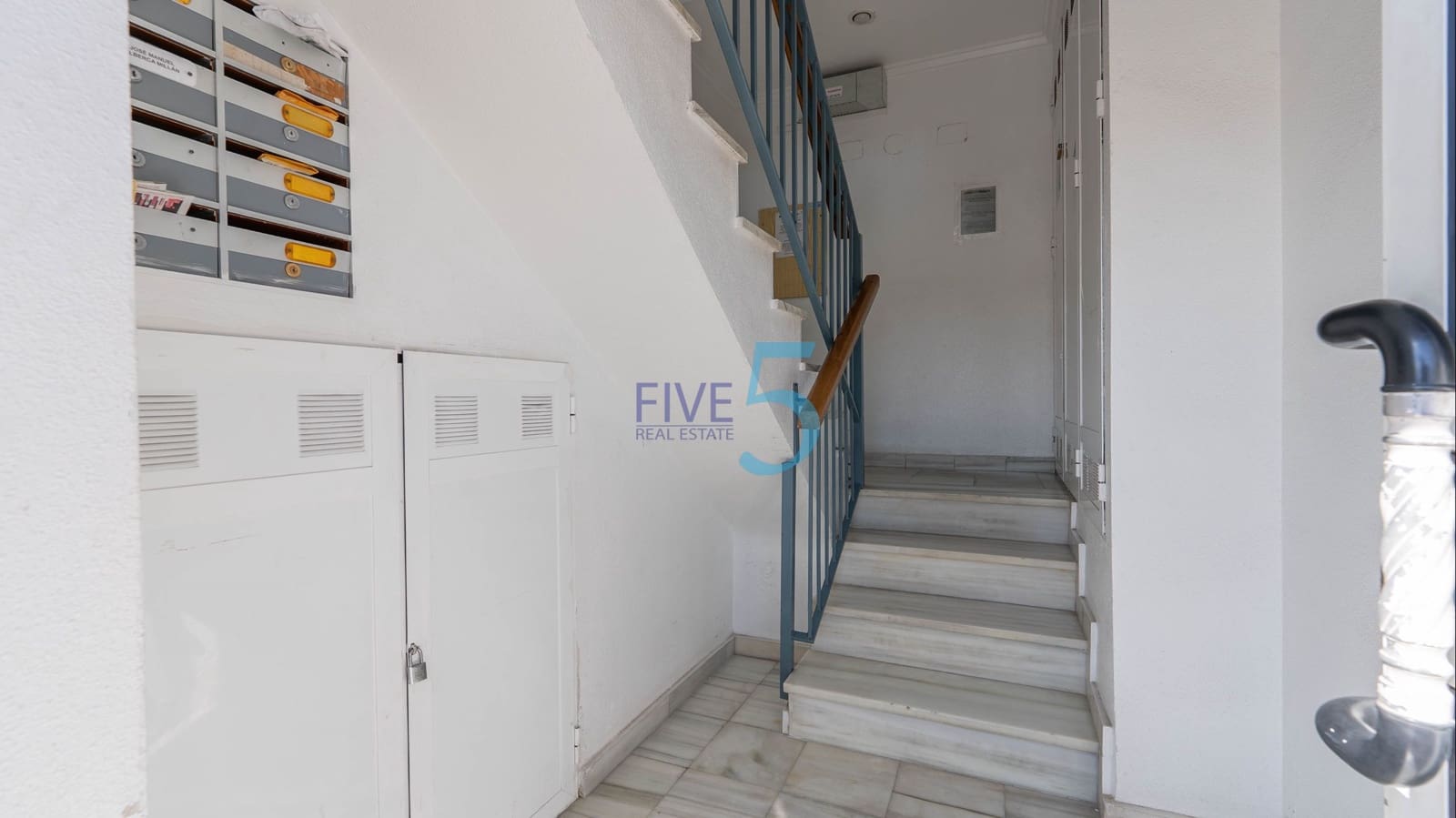 Studio te koop in Torrevieja met zwembad - € 86.900 (Ref: 9941474)
