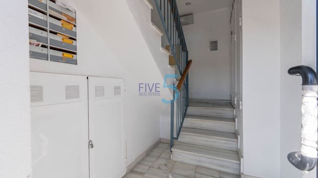 Studio for sale in Torrevieja with pool - € 86,900 (Ref: 9941474)