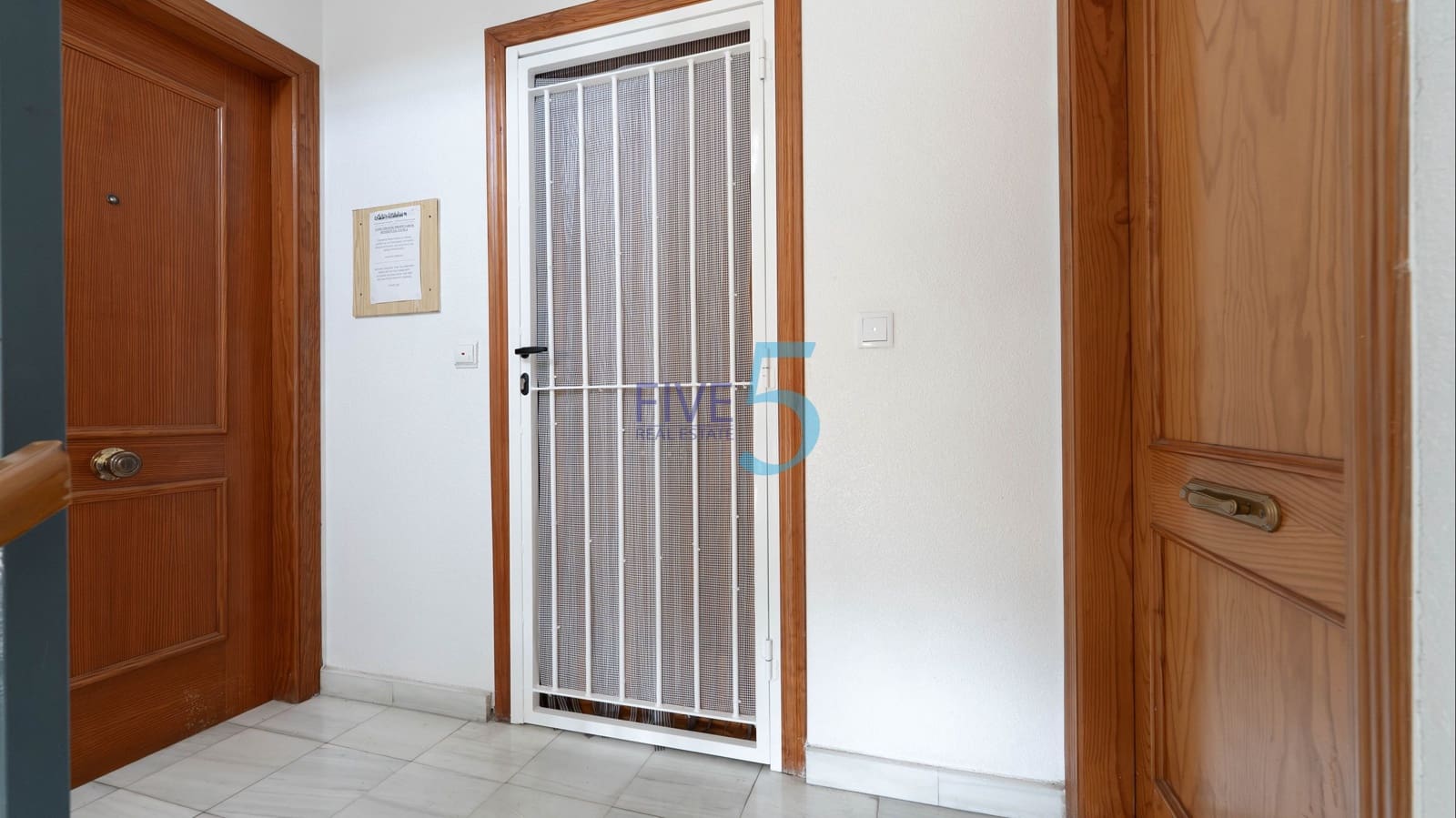 Studio te koop in Torrevieja met zwembad - € 86.900 (Ref: 9941474)