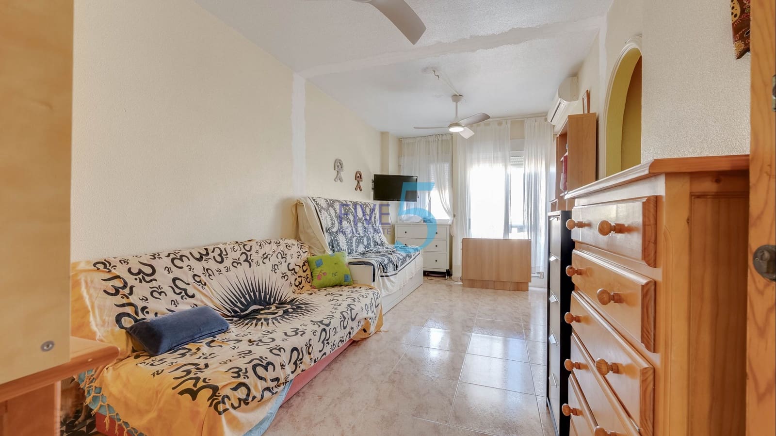 Studio te koop in Torrevieja met zwembad - € 86.900 (Ref: 9941474)