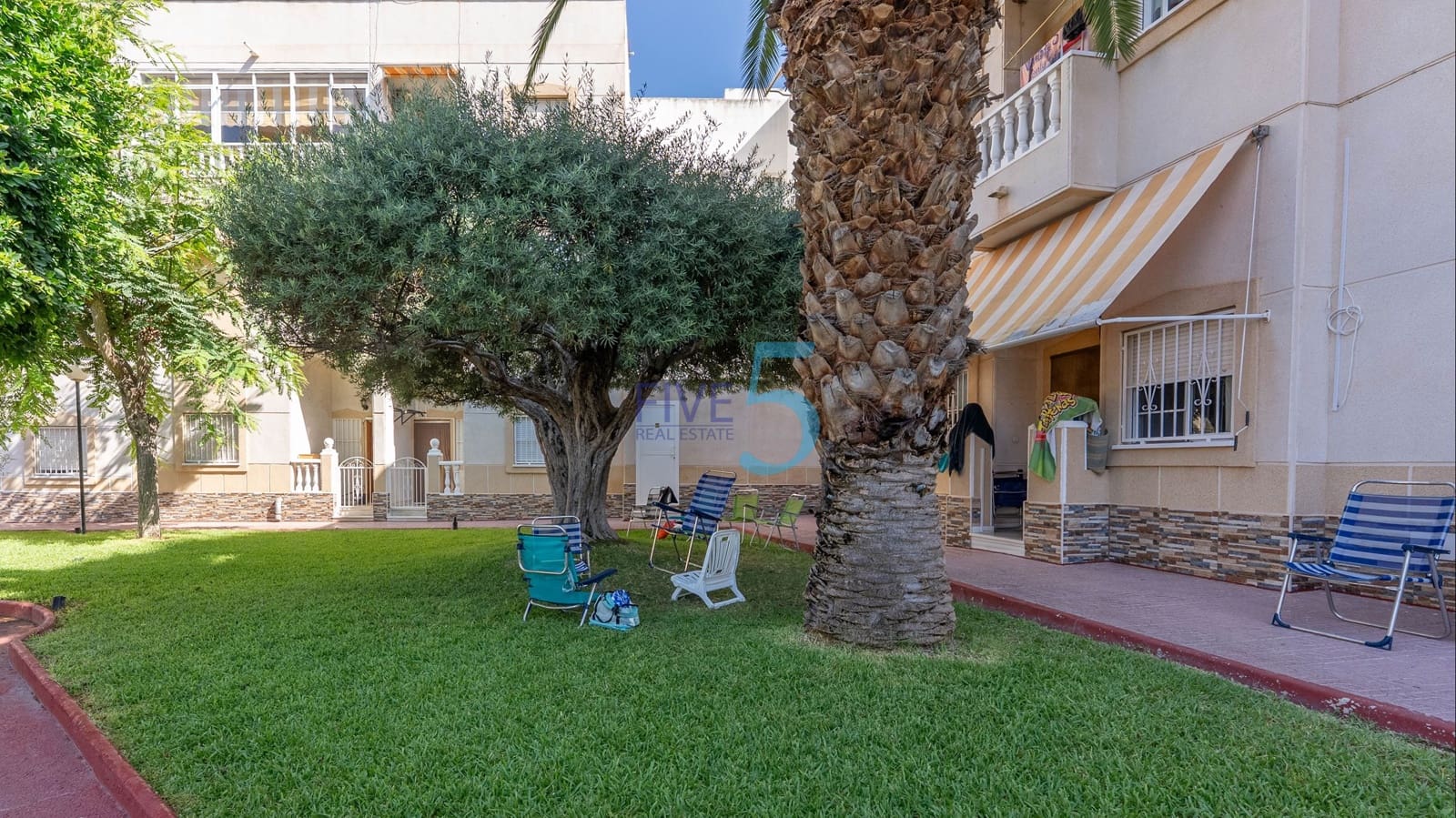 Studio te koop in Torrevieja met zwembad - € 86.900 (Ref: 9941474)
