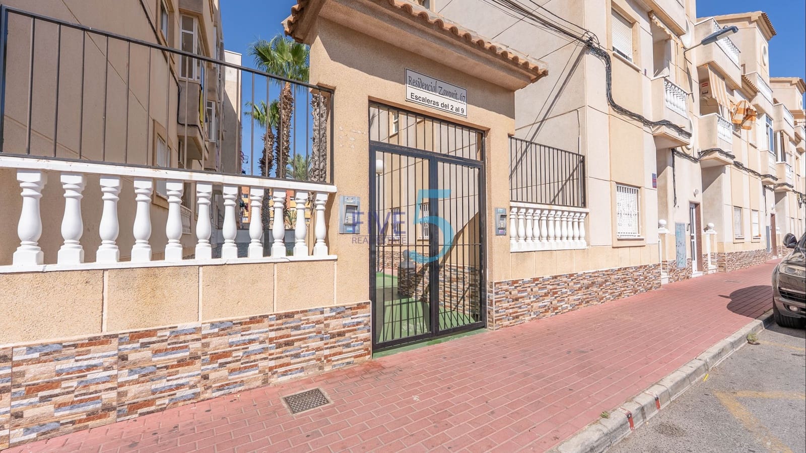 Studio te koop in Torrevieja met zwembad - € 86.900 (Ref: 9941474)