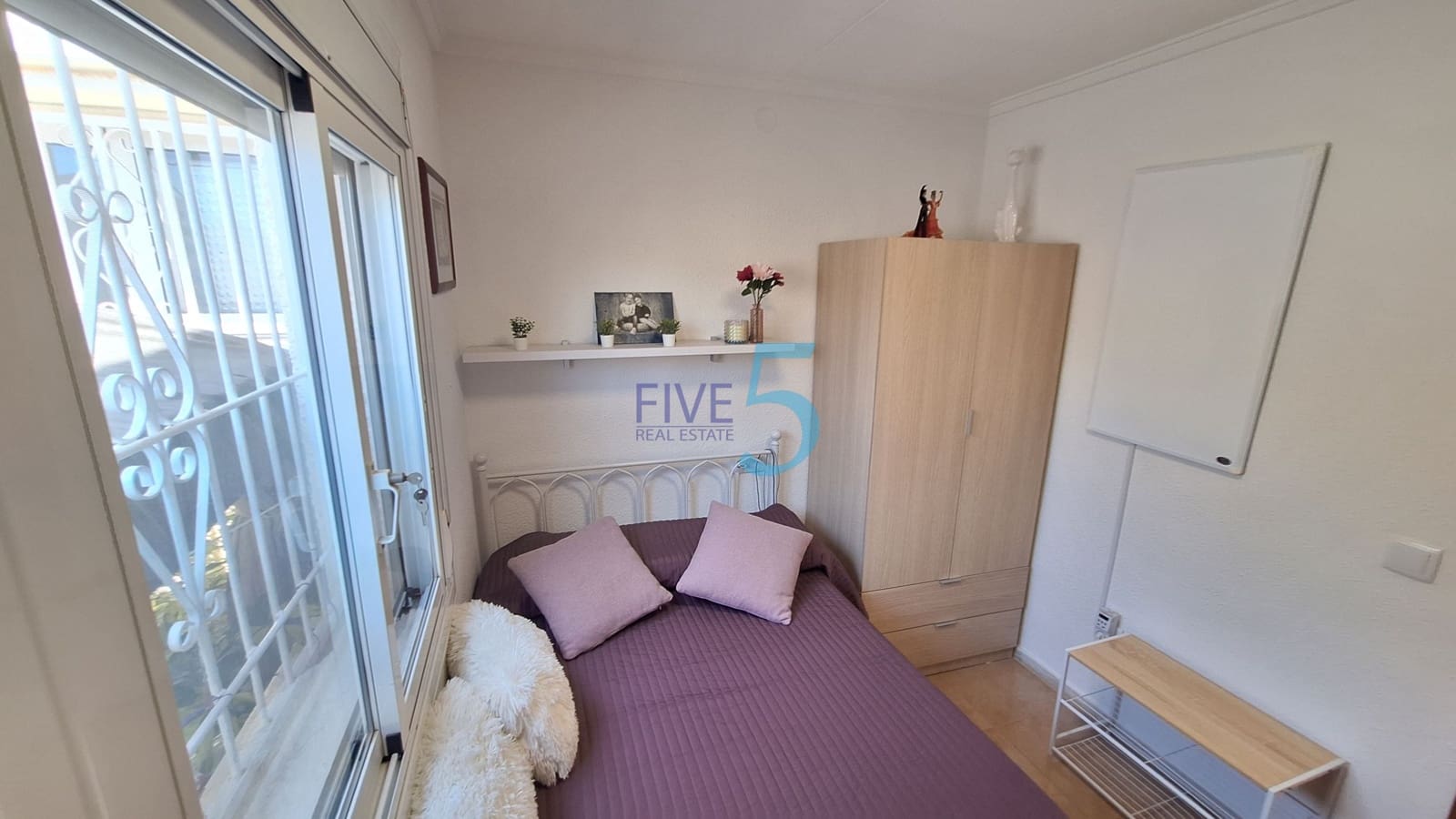 3 bedroom Villa for sale in San Fulgencio with garage - € 245,000 (Ref: 9943198)