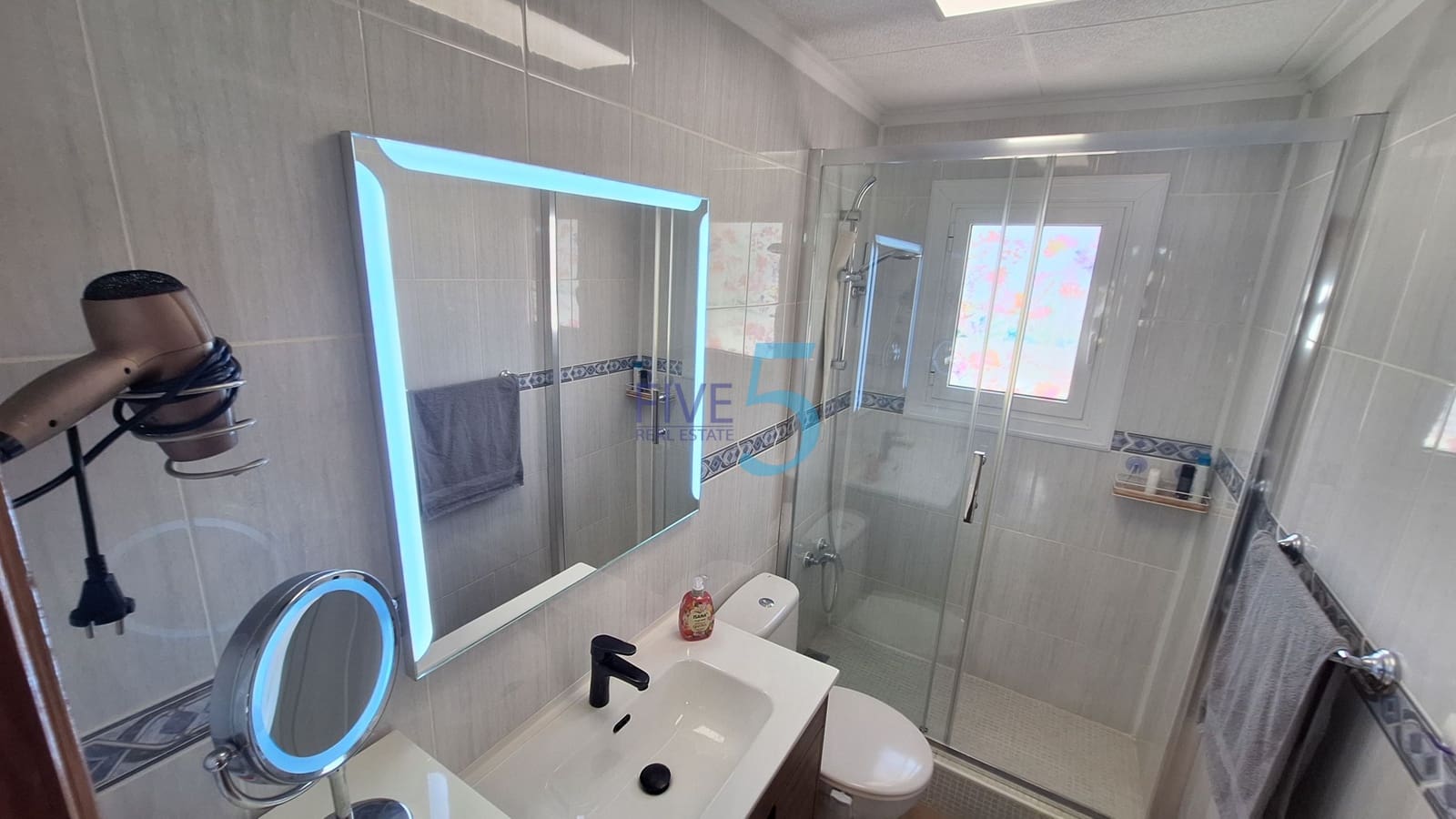 3 bedroom Villa for sale in San Fulgencio with garage - € 245,000 (Ref: 9943198)