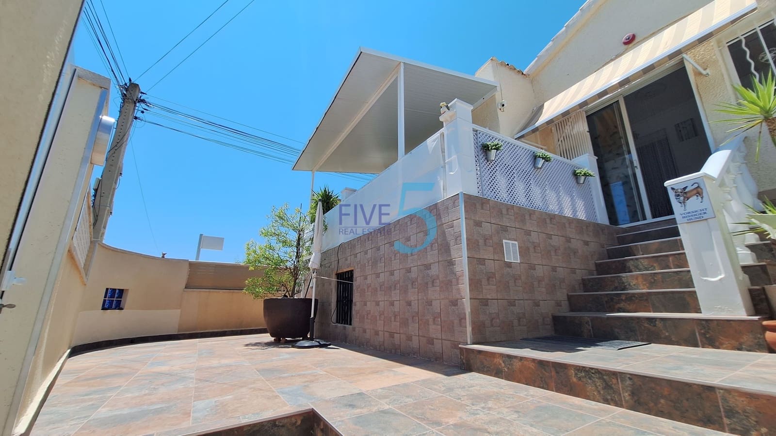 3 bedroom Villa for sale in San Fulgencio with garage - € 245,000 (Ref: 9943198)