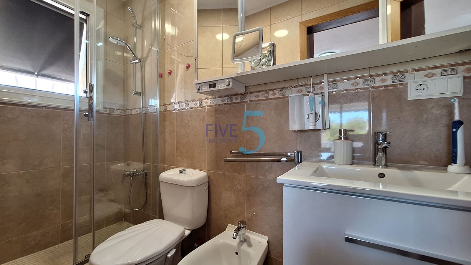 3 bedroom Villa for sale in San Fulgencio with garage - € 245,000 (Ref: 9943198)