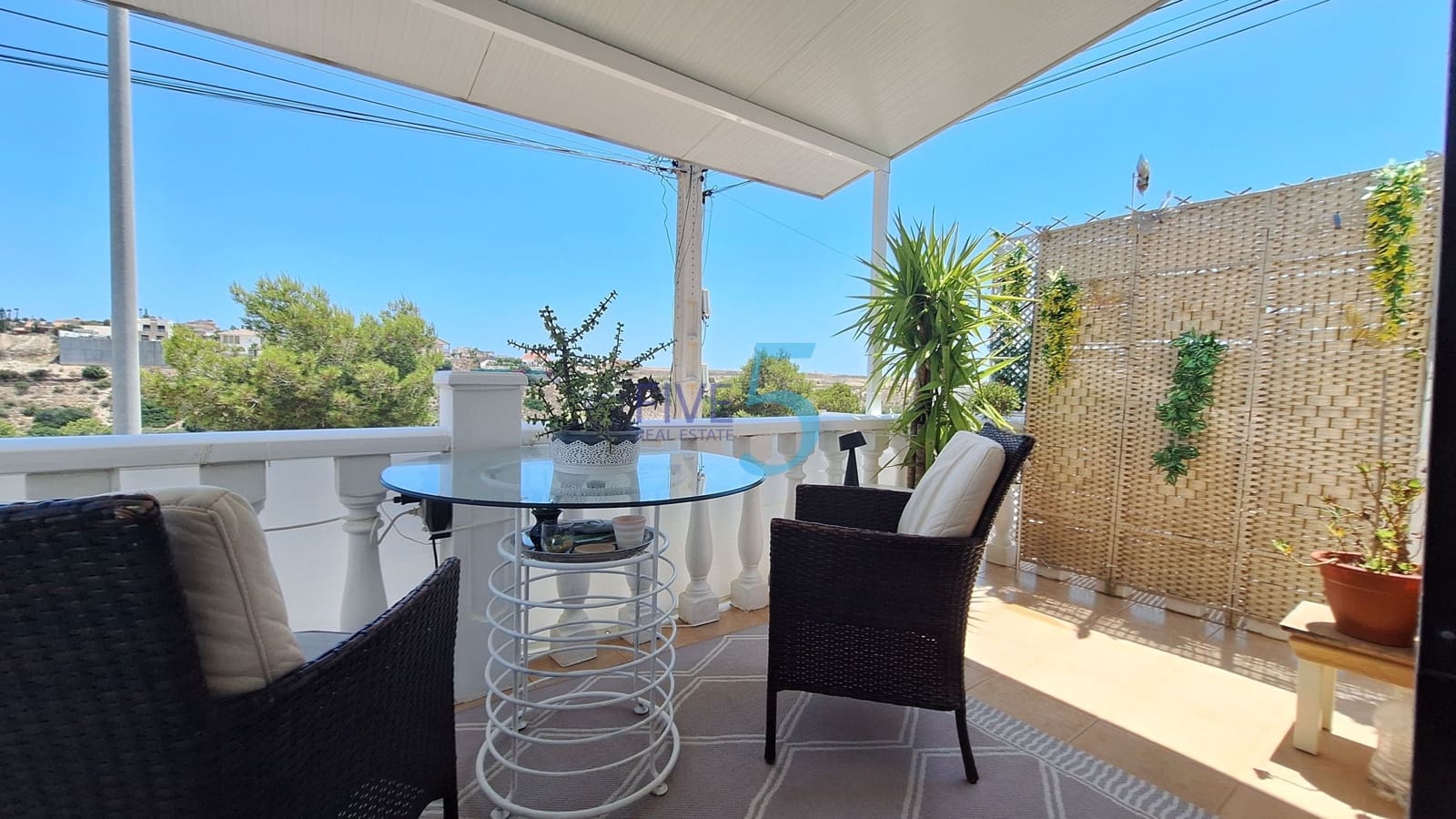 3 bedroom Villa for sale in San Fulgencio with garage - € 245,000 (Ref: 9943198)