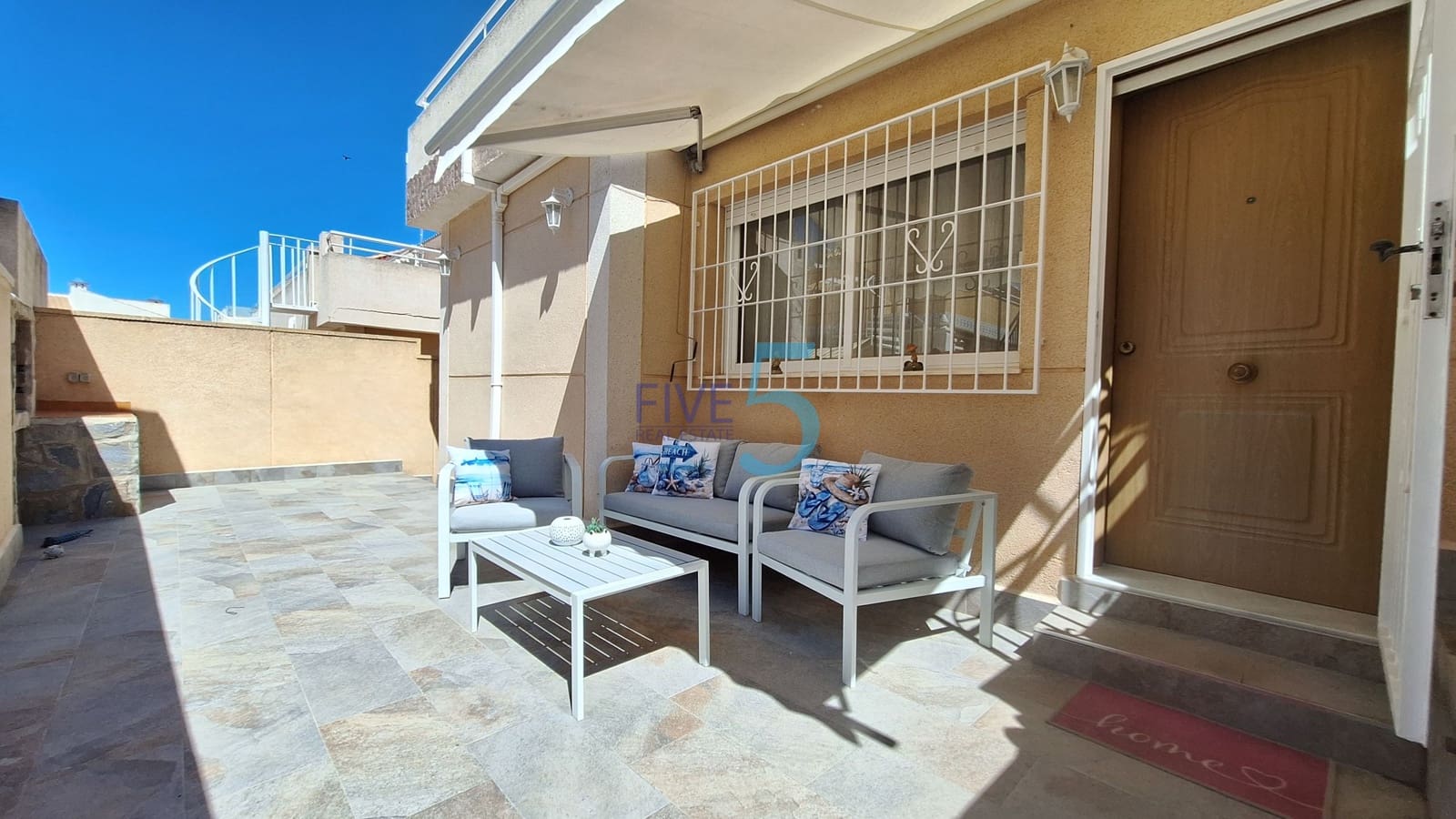 2 bedroom Semi-detached Villa for sale in Los Altos with pool - € 189,000 (Ref: 9944863)