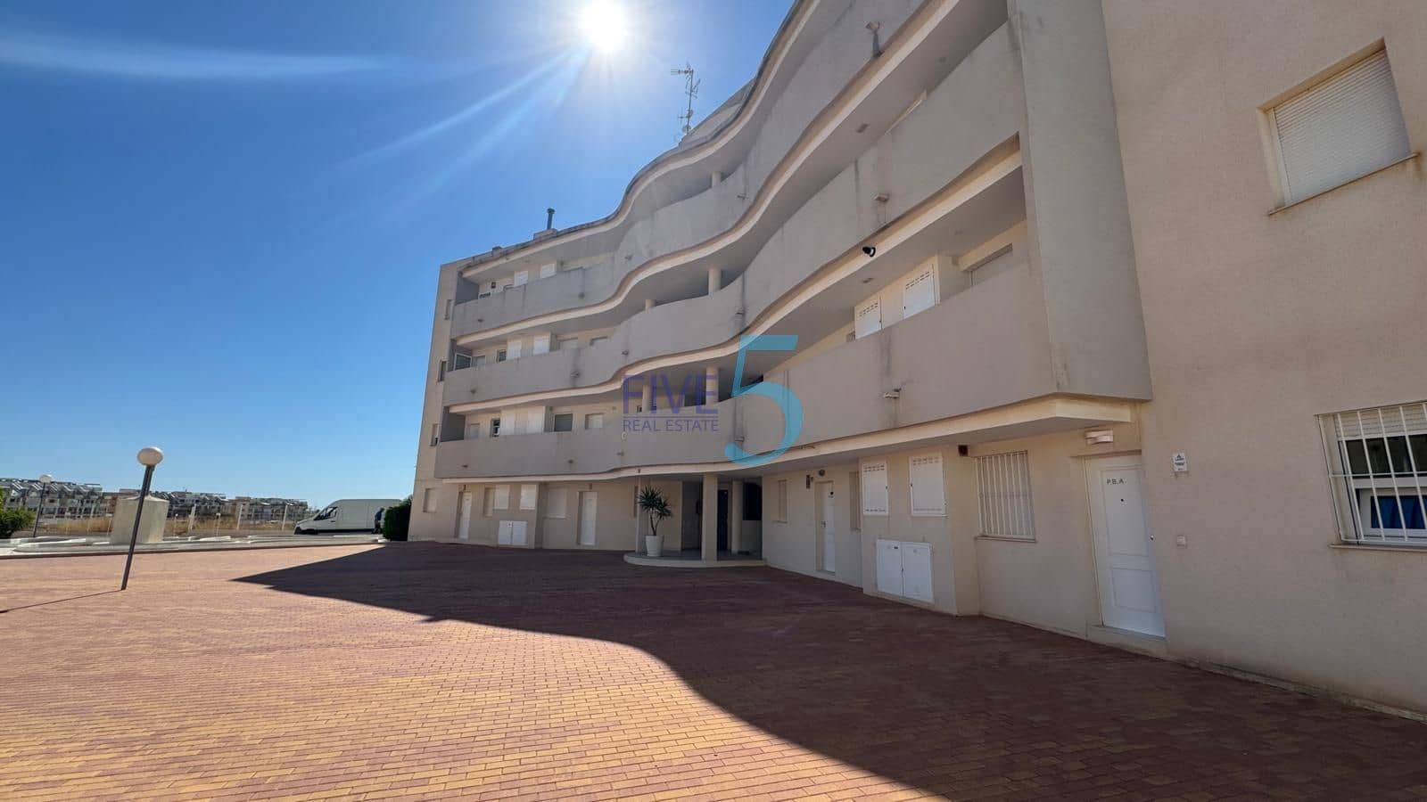 2 soveværelse Lejlighed til salg i Los Dolses med swimmingpool garage - € 299.000 (Ref: 9945020)