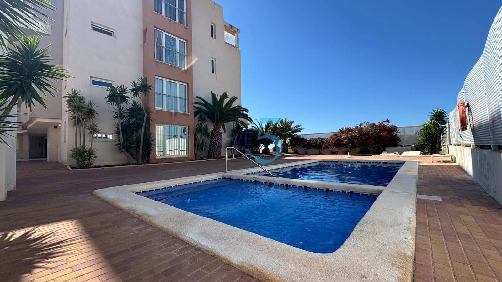 2 soveværelse Lejlighed til salg i Los Dolses med swimmingpool garage - € 299.000 (Ref: 9945020)