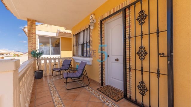 Chalet de 3 habitaciones en Lo Crispin, Algorfa en venta con piscina - 330.000 € (Ref: 9946806)