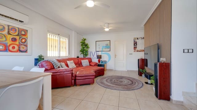 Chalet de 3 habitaciones en Lo Crispin, Algorfa en venta con piscina - 330.000 € (Ref: 9946806)
