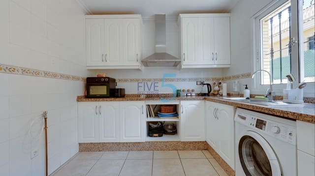 Chalet de 3 habitaciones en Lo Crispin, Algorfa en venta con piscina - 330.000 € (Ref: 9946806)