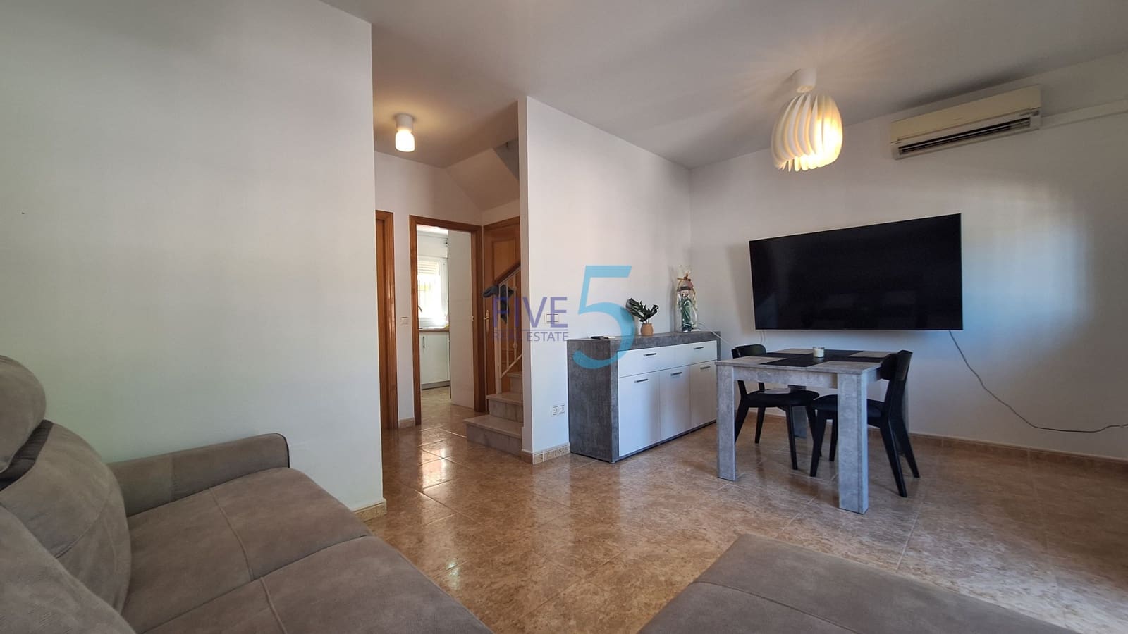 3 sovrum Hus till salu i Torrevieja med pool garage - 198 000 € (Ref: 9946874)