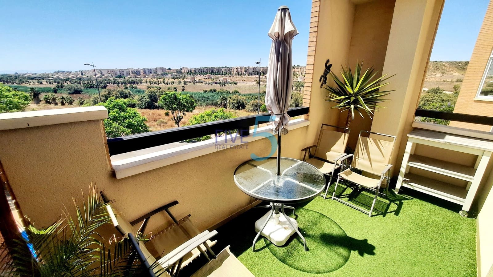 Ático de 2 habitaciones en Gea y Truyols en venta con piscina - 175.000 € (Ref: 9946908)