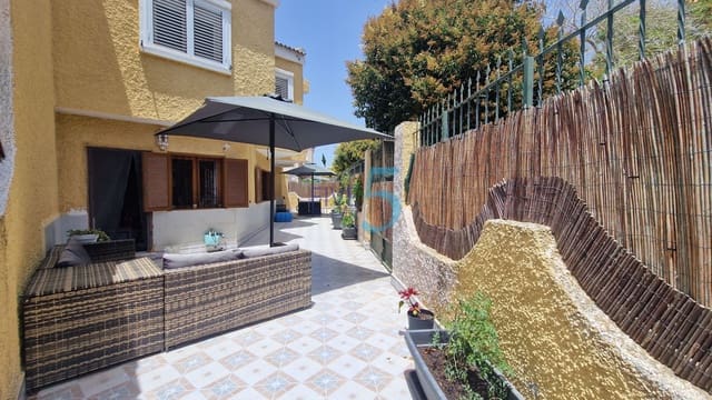 3 soveværelse Byhus til salg i Los Alcázares med garage - € 189.000 (Ref: 9948598)