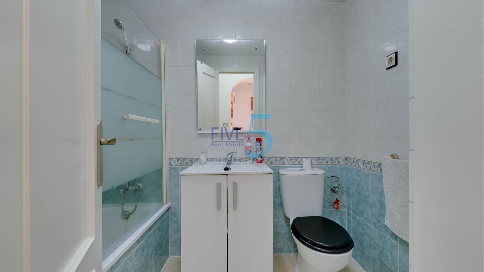 2 Zimmer Apartment zu verkaufen in Vistabella mit Pool Garage - 129.995 € (Ref: 9948856)