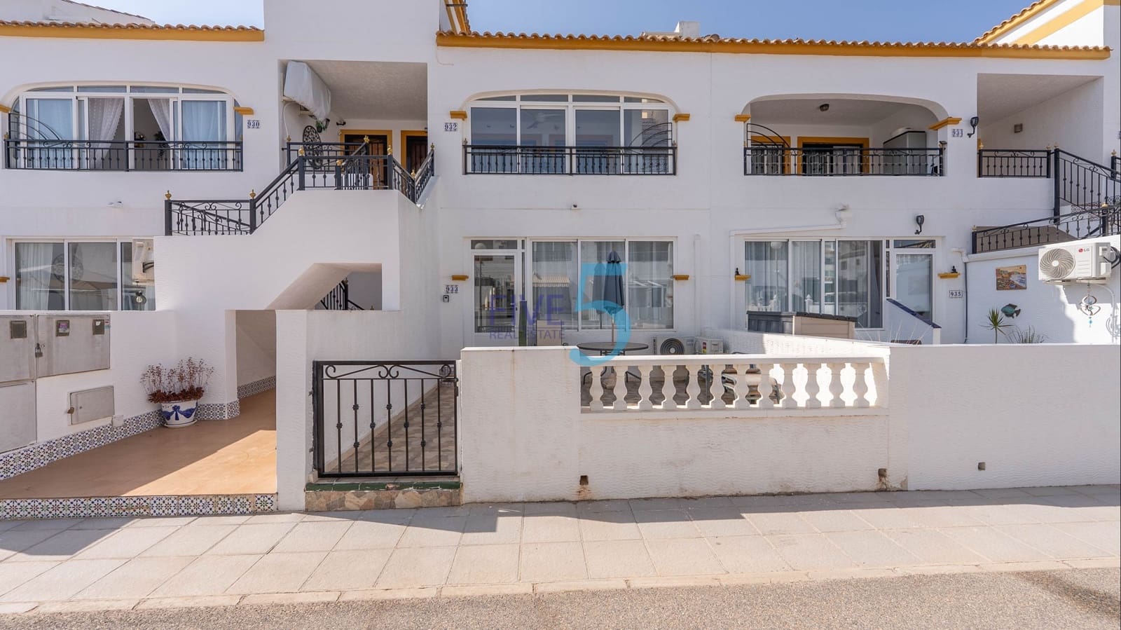 2 Zimmer Apartment zu verkaufen in Vistabella mit Pool Garage - 129.995 € (Ref: 9948856)
