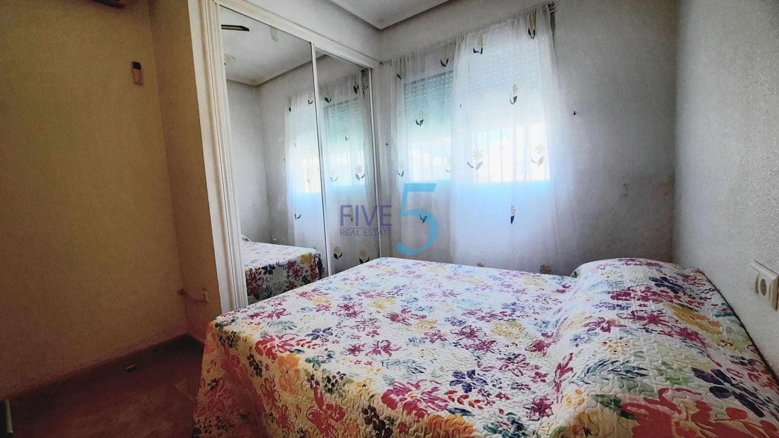 3 soveværelse Byhus til salg i Los Altos med swimmingpool - € 169.950 (Ref: 9950396)