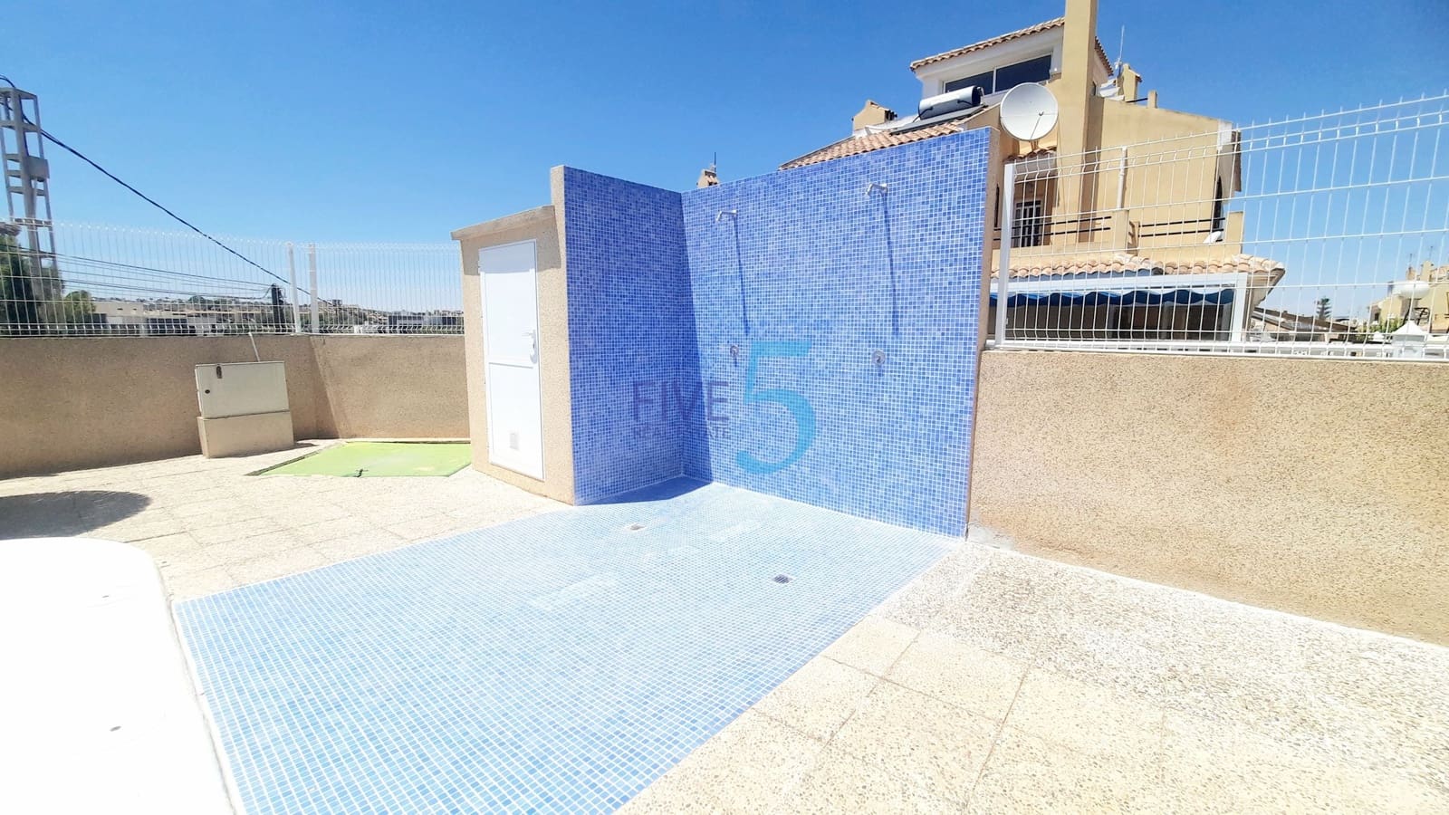 3 soveværelse Byhus til salg i Los Altos med swimmingpool - € 169.950 (Ref: 9950396)