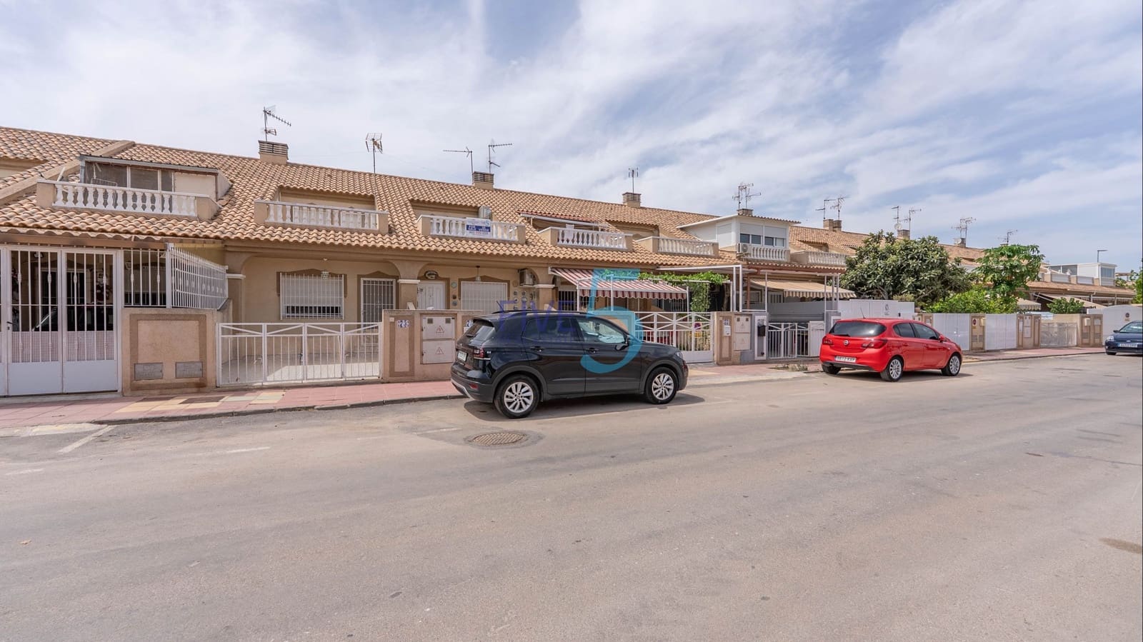 3 slaapkamer Huis te koop in Los Alcazares - € 165.000 (Ref: 9950633)