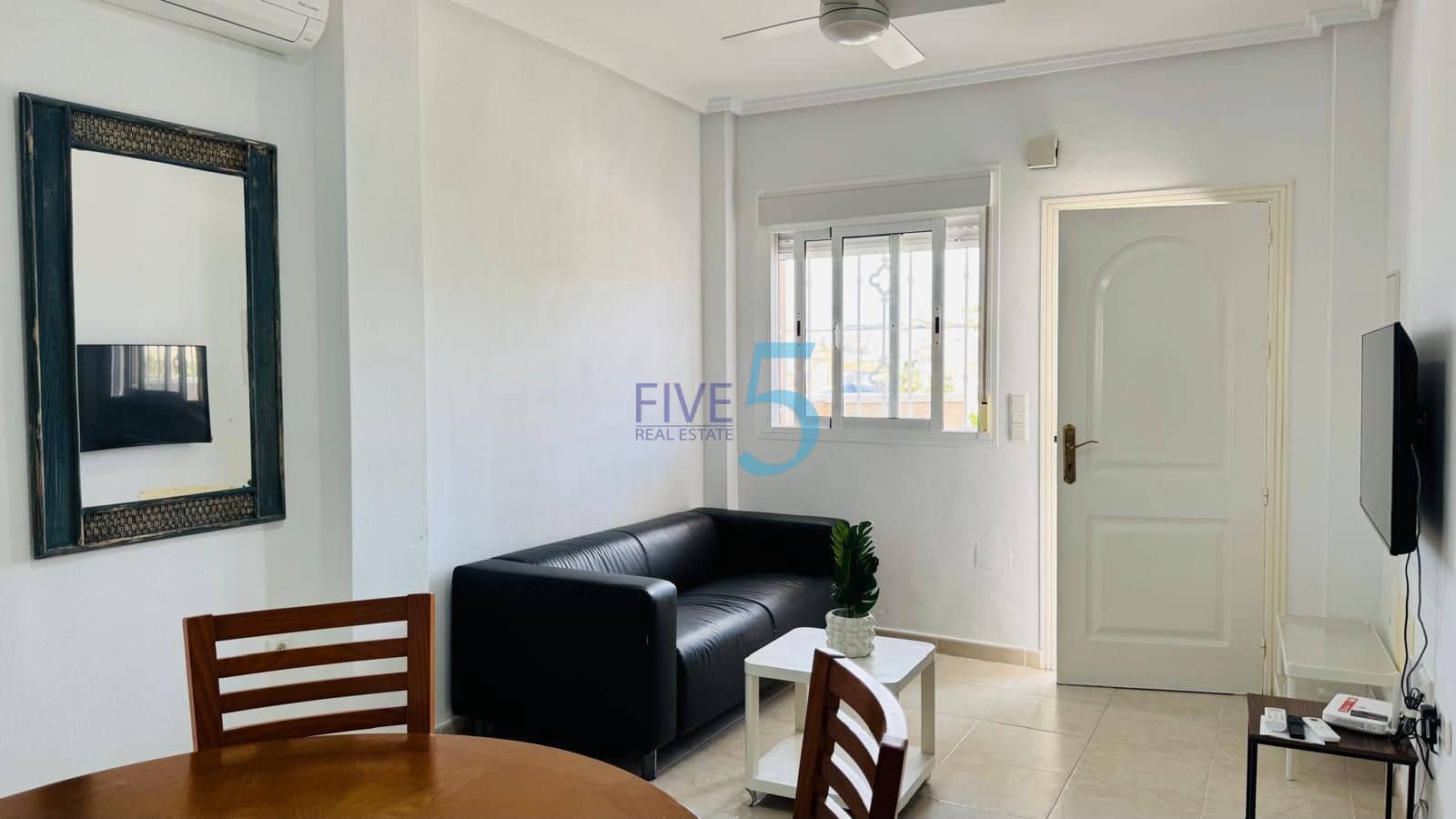 2 soveværelse Lejlighed til salg i Ciudad Quesada med swimmingpool garage - € 135.000 (Ref: 9950634)