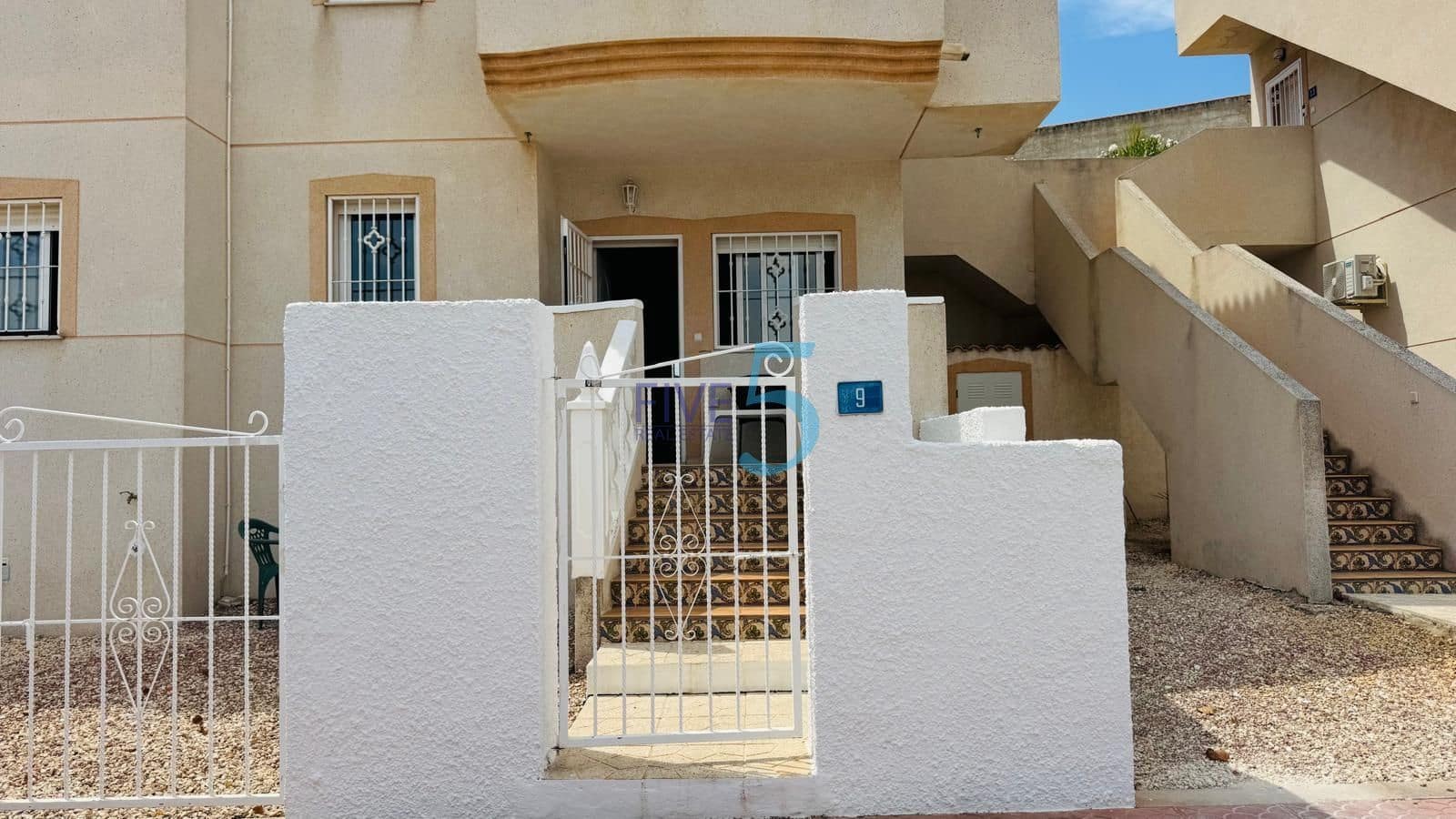2 soveværelse Lejlighed til salg i Ciudad Quesada med swimmingpool garage - € 135.000 (Ref: 9950634)