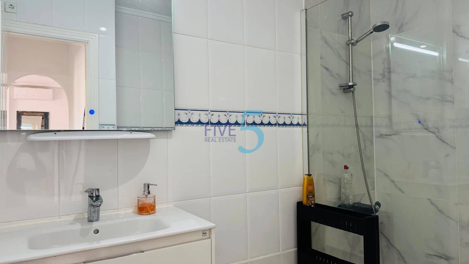 2 soveværelse Lejlighed til salg i Ciudad Quesada med swimmingpool garage - € 135.000 (Ref: 9950634)