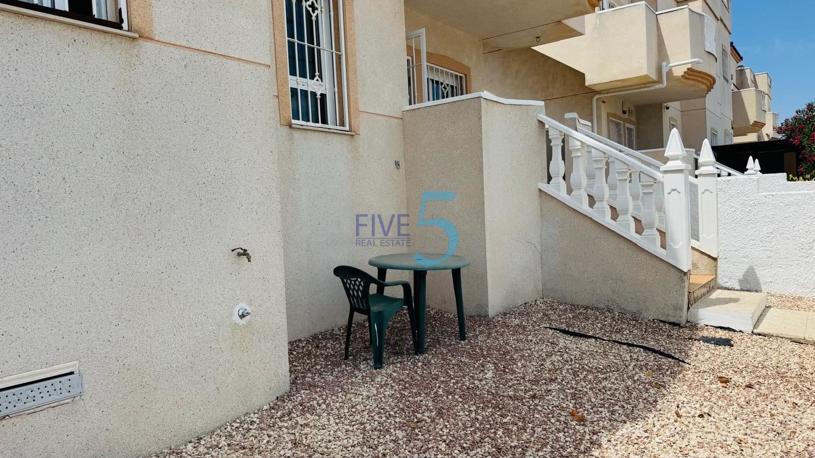2 soveværelse Lejlighed til salg i Ciudad Quesada med swimmingpool garage - € 135.000 (Ref: 9950634)
