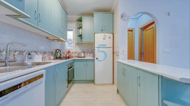 2 soverom Leilighet til salgs i Villamartin, Orihuela med svømmebasseng garasje - € 159 999 (Ref: 9952918)