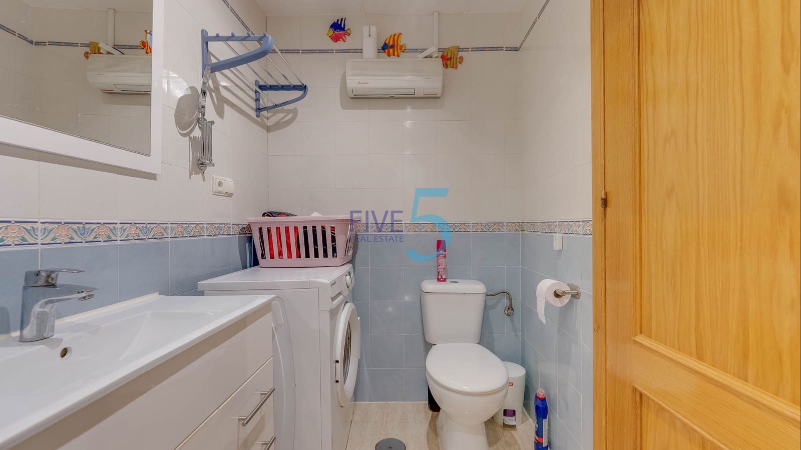 2 soveværelse Lejlighed til salg i Villamartin med swimmingpool garage - € 159.999 (Ref: 9952918)