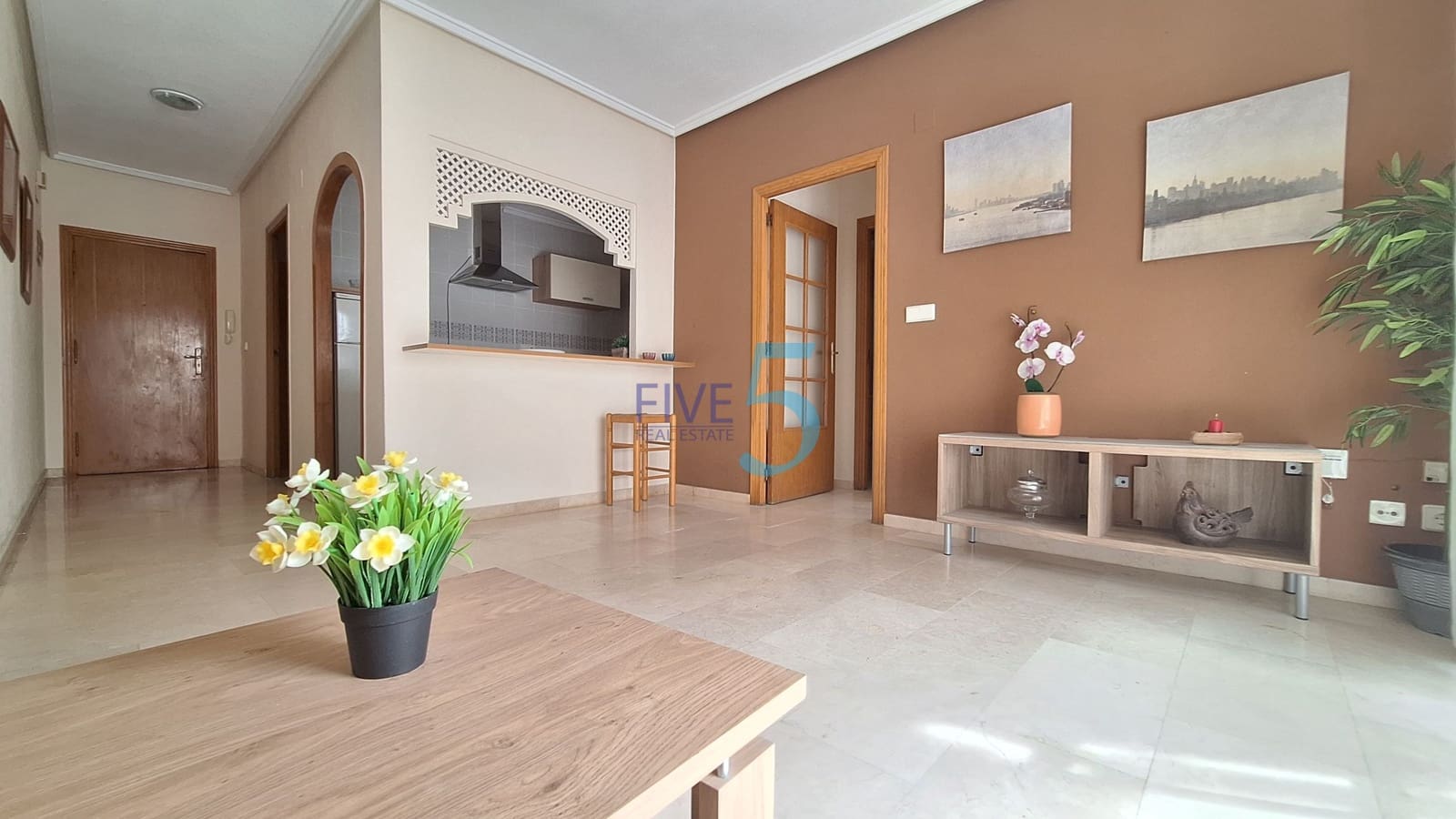 2 bedroom Apartment for sale in Torrevieja with garage - € 167,000 (Ref: 9953117)