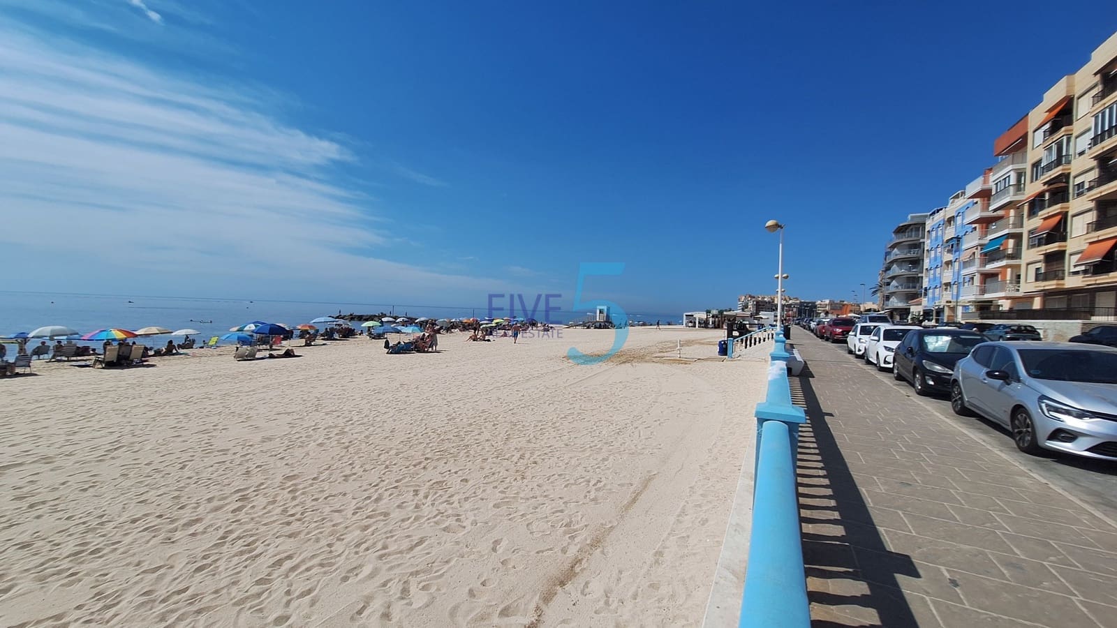 2 bedroom Apartment for sale in Torrevieja with garage - € 167,000 (Ref: 9953117)