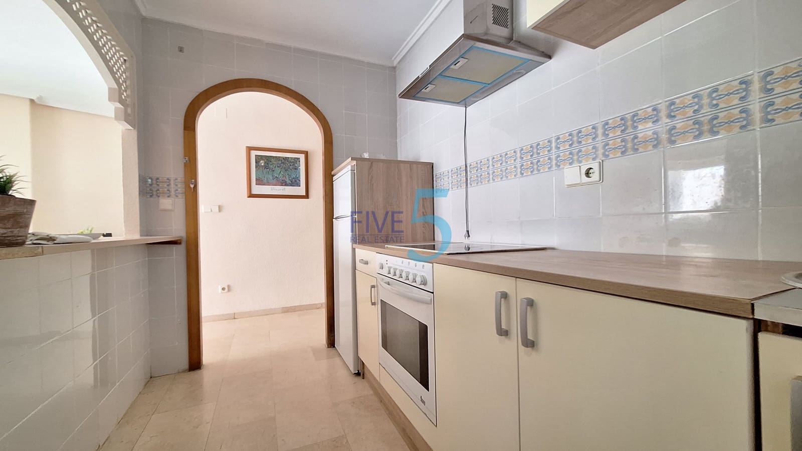 2 bedroom Apartment for sale in Torrevieja with garage - € 167,000 (Ref: 9953117)