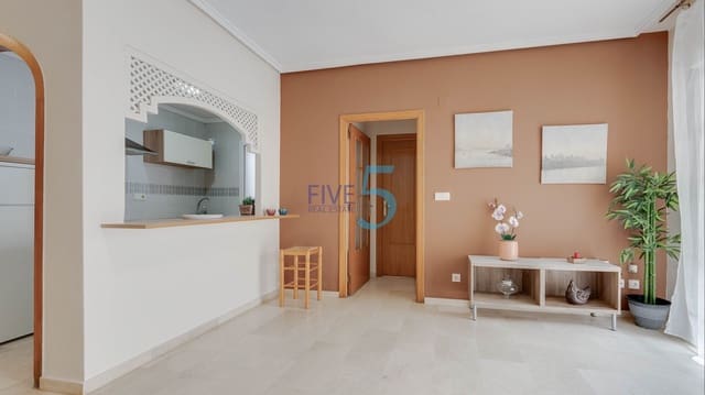 2 quarto Apartamento para venda em Torrevieja com garagem - 159 900 € (Ref: 9953117)
