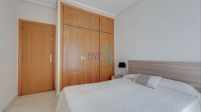 2 quarto Apartamento para venda em Torrevieja com garagem - 159 900 € (Ref: 9953117)