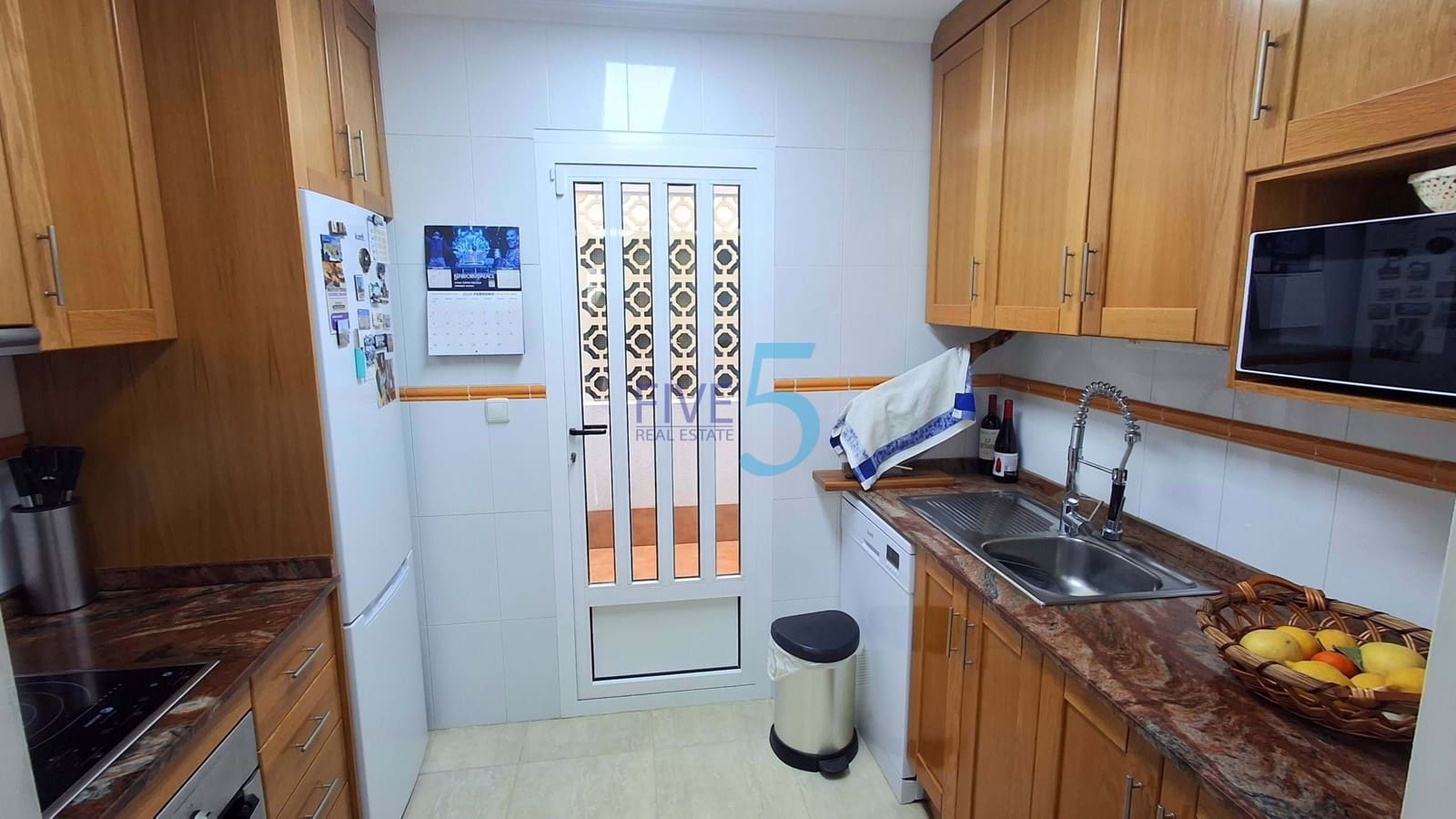 Apartamento de 3 habitaciones en Arenales del Sol en venta con piscina garaje - 349.000 € (Ref: 9953121)