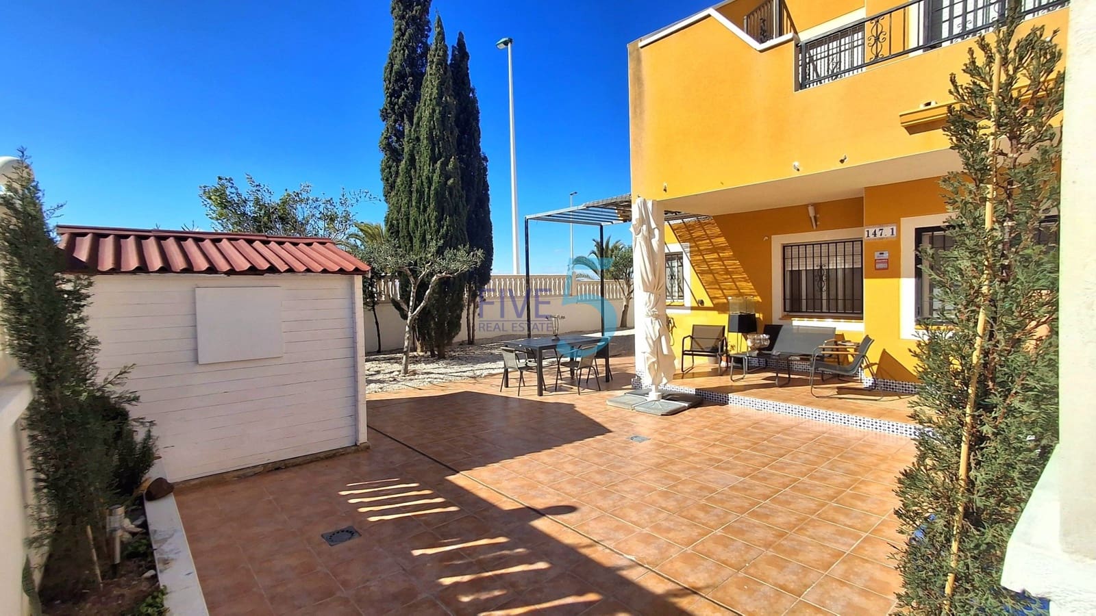 Apartamento de 3 habitaciones en Arenales del Sol en venta con piscina garaje - 349.000 € (Ref: 9953121)