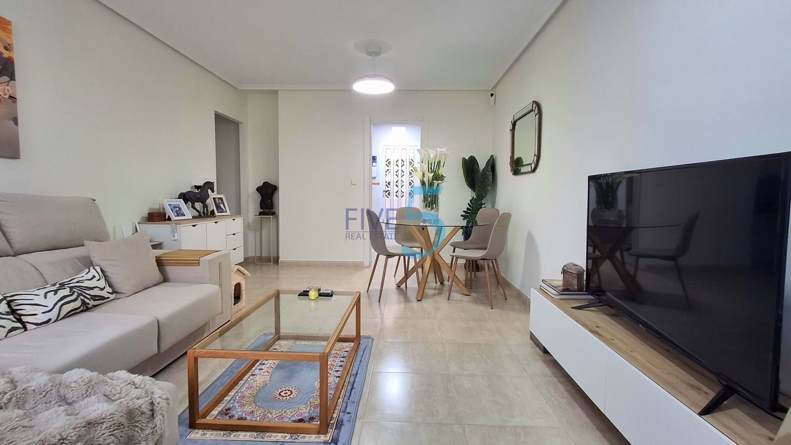 Apartamento de 3 habitaciones en Arenales del Sol en venta con piscina garaje - 349.000 € (Ref: 9953121)
