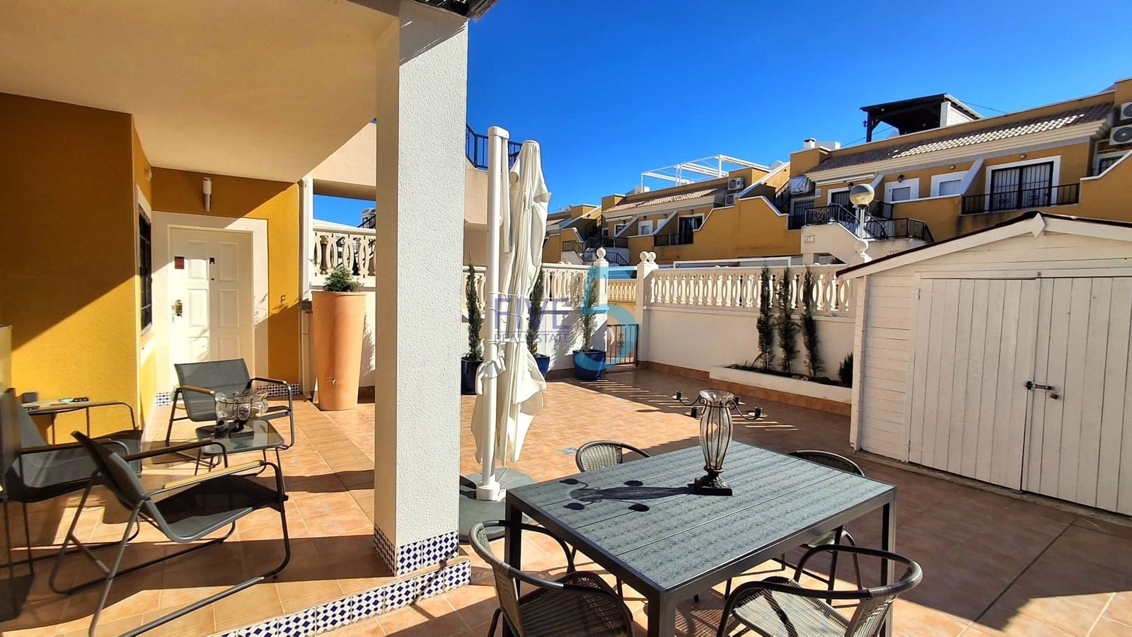 Apartamento de 3 habitaciones en Arenales del Sol en venta con piscina garaje - 349.000 € (Ref: 9953121)