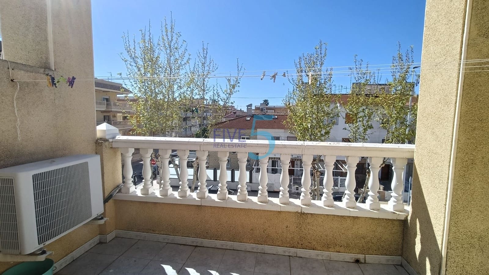 4 soveværelse Byhus til salg i Santa Pola med swimmingpool garage - € 275.000 (Ref: 9953592)