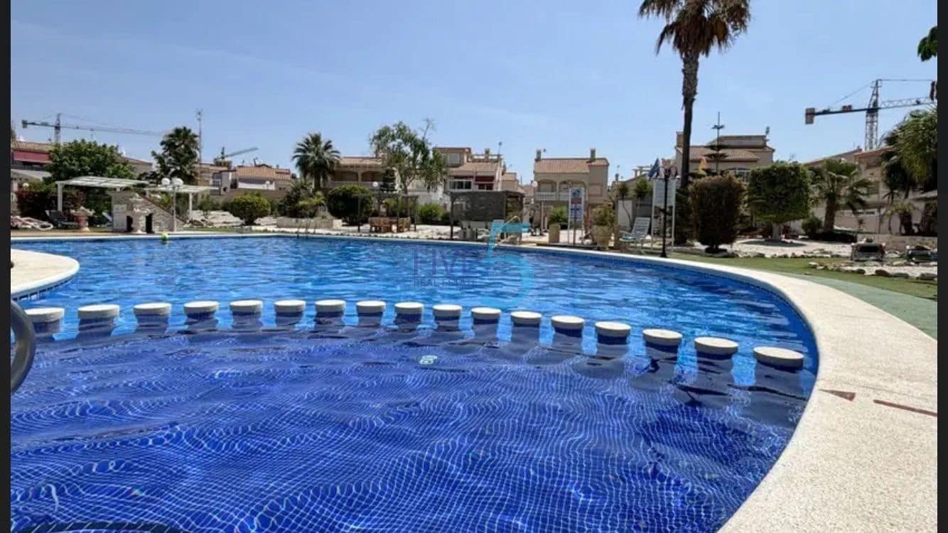 2 soveværelse Villa til salg i Los Altos med swimmingpool garage - € 245.000 (Ref: 9954485)