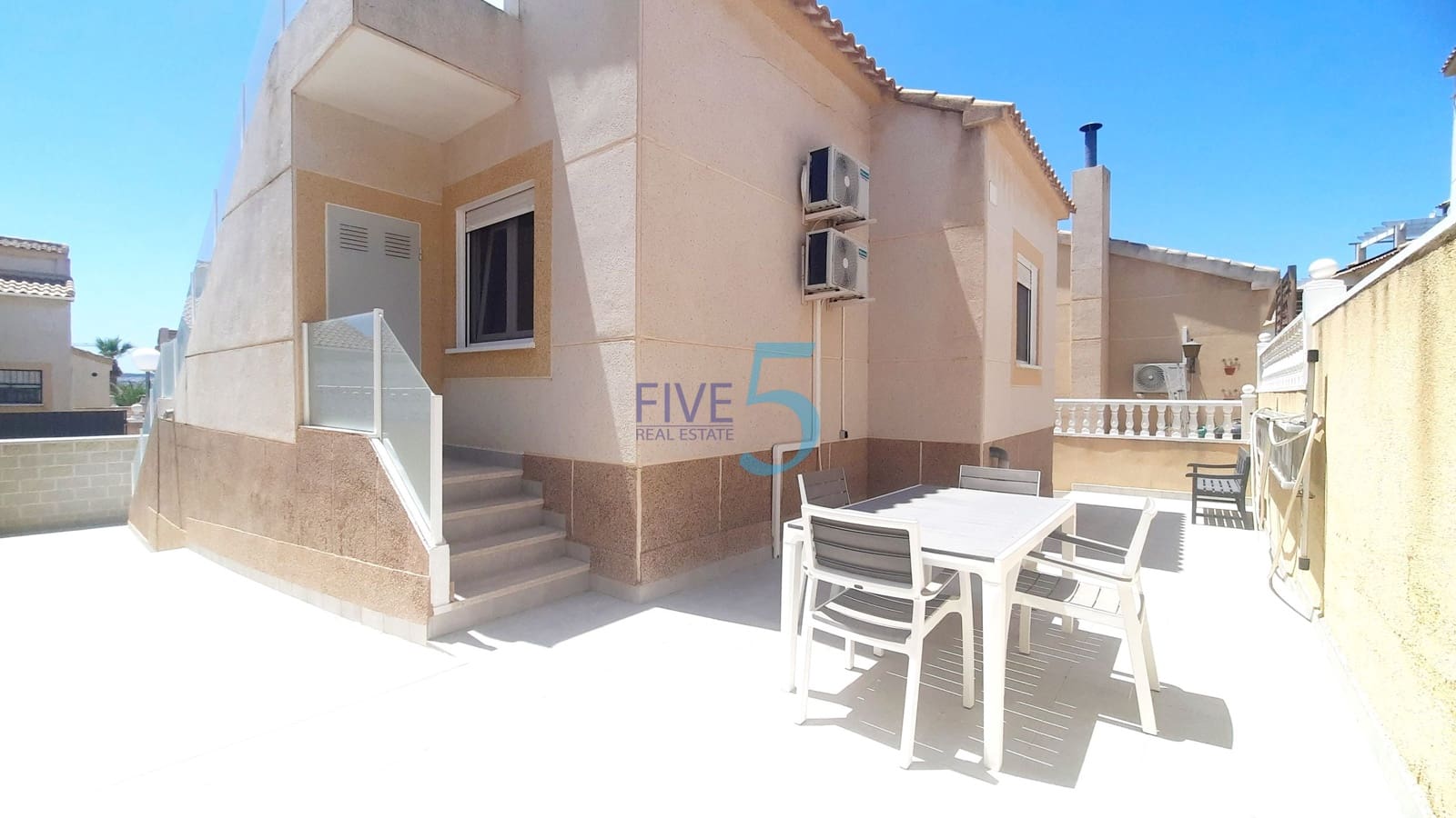 2 soveværelse Villa til salg i Los Altos med swimmingpool garage - € 245.000 (Ref: 9954485)
