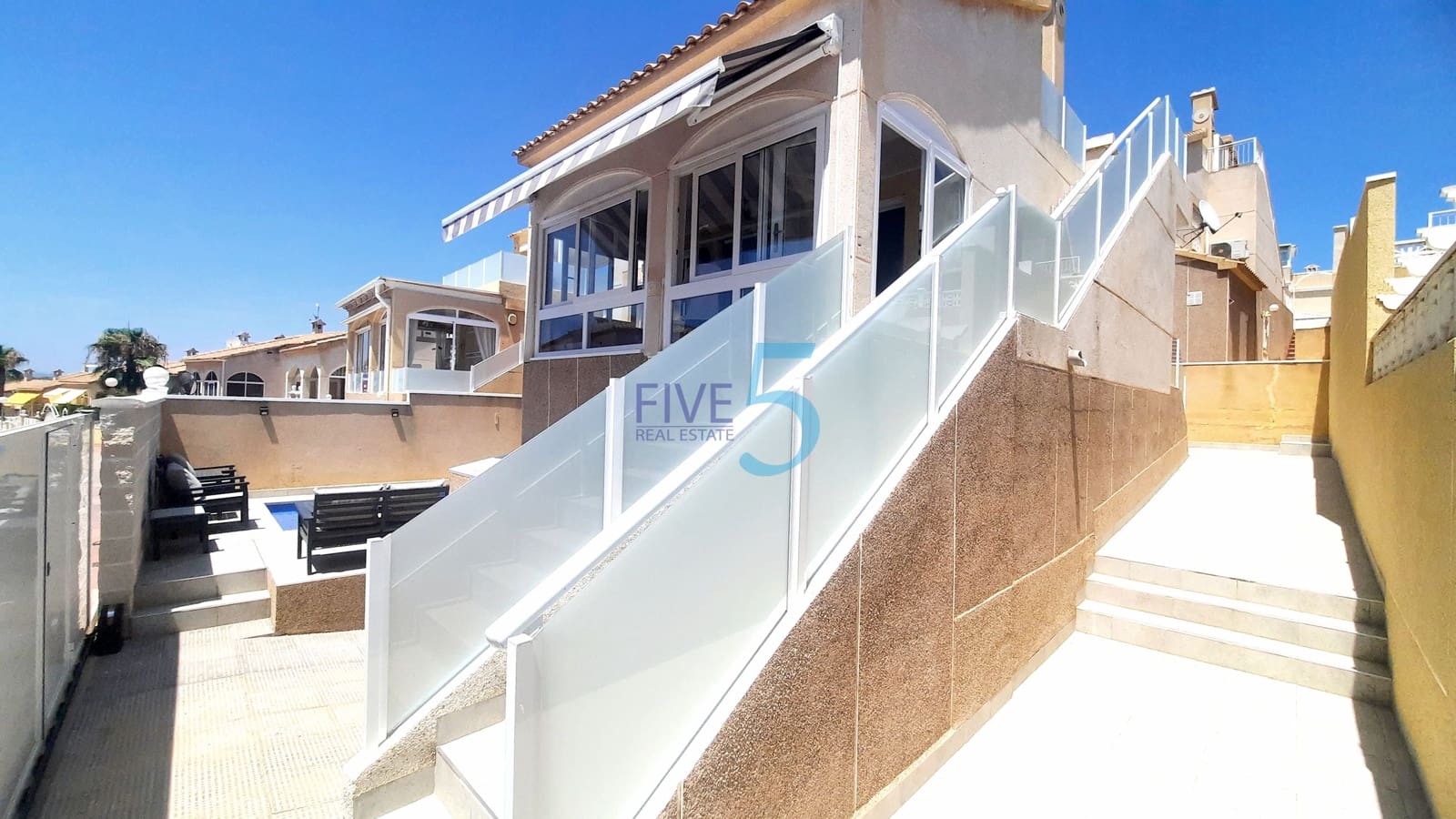 2 soveværelse Villa til salg i Los Altos med swimmingpool garage - € 245.000 (Ref: 9954485)