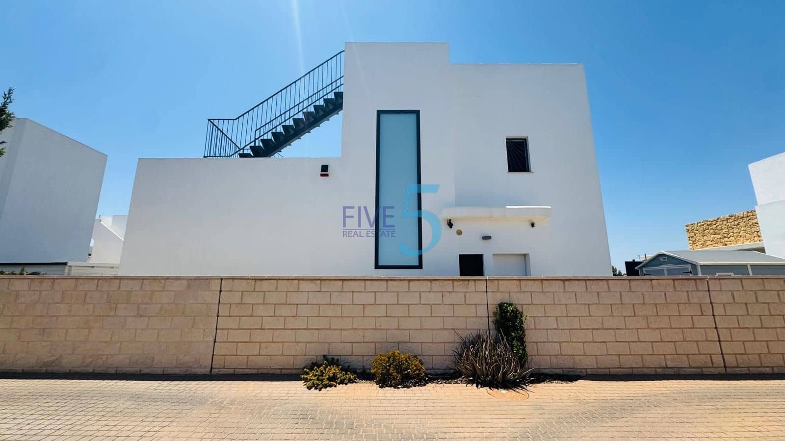 3 soveværelse Villa til salg i Ciudad Quesada med swimmingpool garage - € 520.000 (Ref: 9954580)