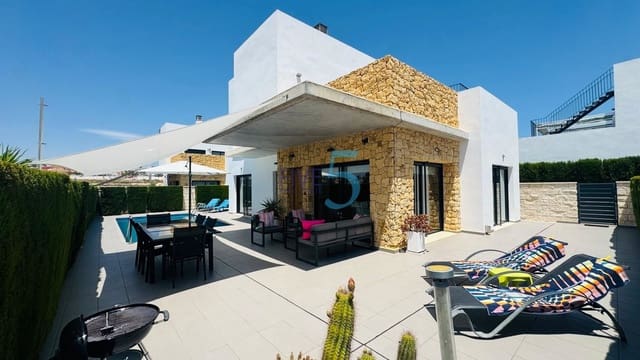 3 soveværelse Villa til salg i Ciudad Quesada, Rojales med swimmingpool garage - € 520.000 (Ref: 9954580)